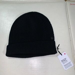 Lululemon Beanie Twist of Cozy Knit Black